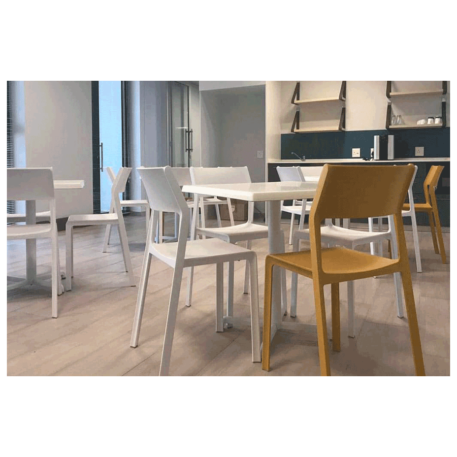 TRILL BISTROT, стул пластиковый (senape/горчица)