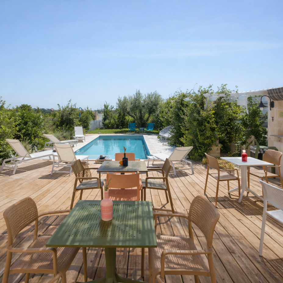 CLIP 70, стол пластиковый обеденный (agave/агава)