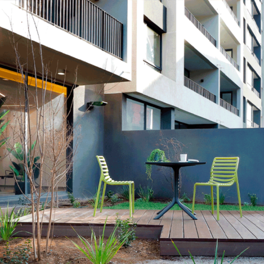 CLIP 70, стол пластиковый обеденный (antracite/антрацит)